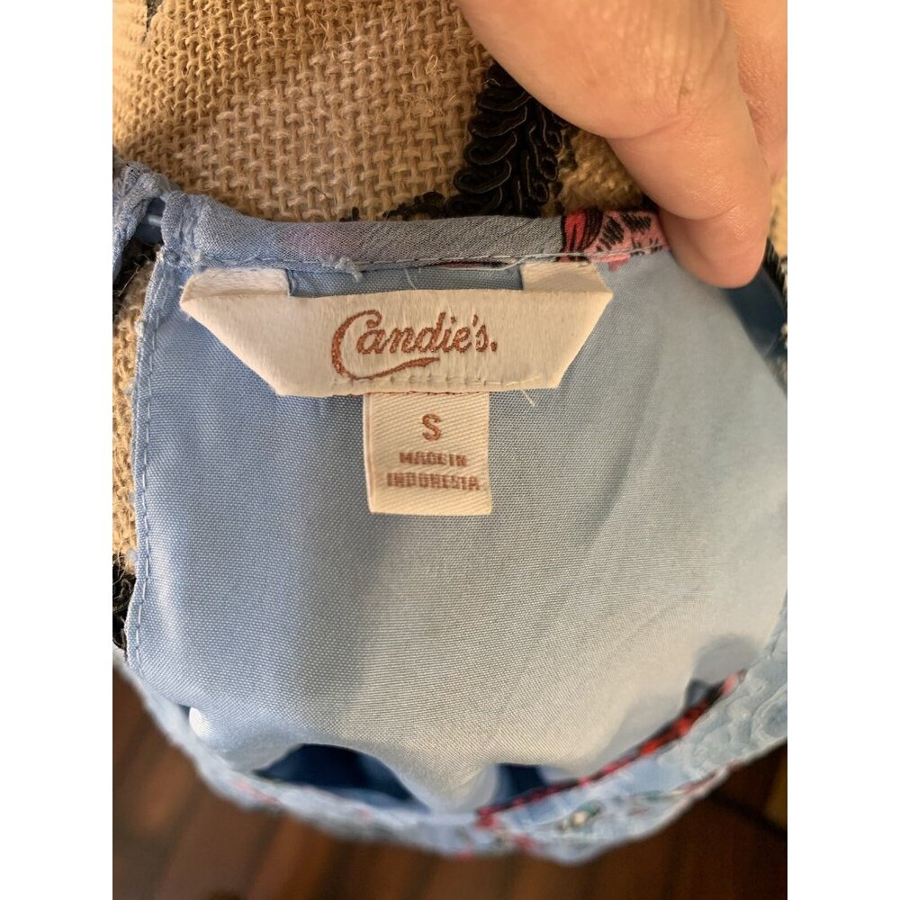 (C-87)Candie’s Women Floral Sleeveless Blouse Blue Lace Yoke Size S‎ Casual Top - Picture 7 of 10